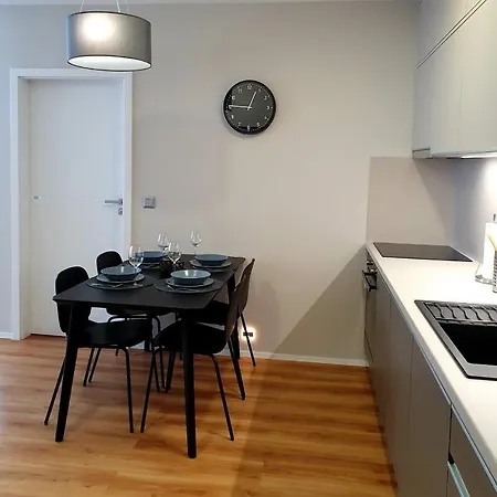 Apartament Dinda Apartman 1